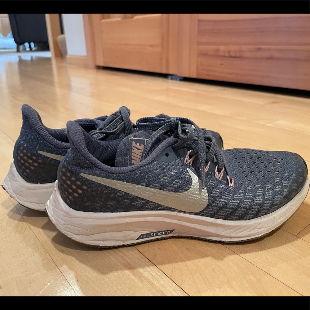 Girls Nike Zoom Tennis Shoes